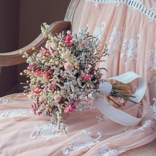 Pink Dream Peach Dried Flowers Bouquet / Preserved Daisy Rose Flowers Bouquet / Wedding Bridal bouquet / Preserved larkspur herbs Natural
