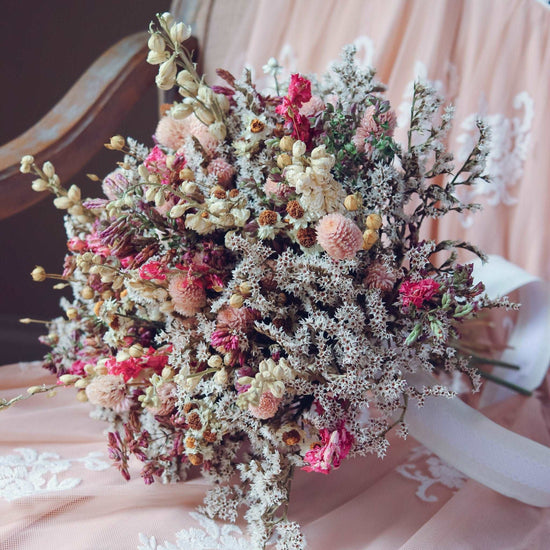 Pink Dream Peach Dried Flowers Bouquet / Preserved Daisy Rose Flowers Bouquet / Wedding Bridal bouquet / Preserved larkspur herbs Natural