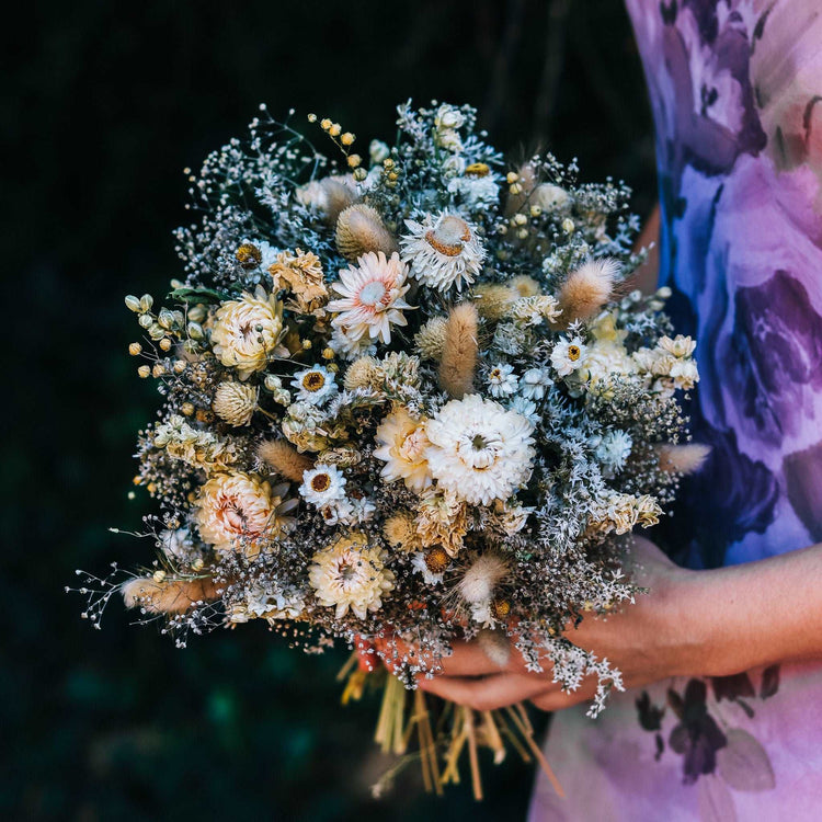 Blush Strawflower Dried Flowers Bouquet / Preserved Daisy Rose Flowers Bouquet / Wedding Bridal bouquet / Preserved larkspur herbs Natural