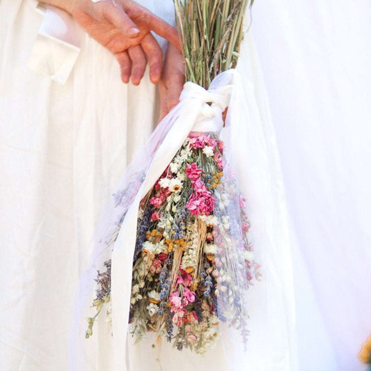 Lavender Dried Bridal bouquet / Dry Flower Wedding, Rustic Boho Brides, Bridesmaid bouquet, Wildflowers Dried bouquet