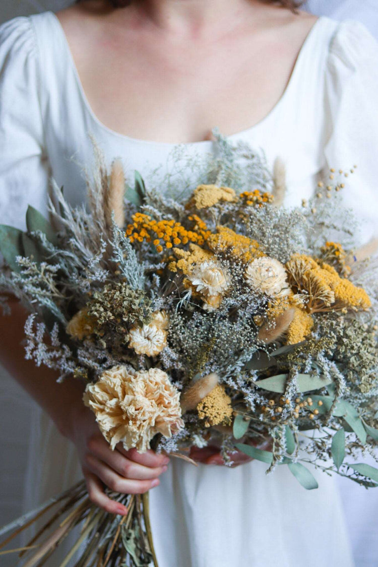 Dried Yarrow Flower Bouquet, Eucalyptus and Lavender Dried Bridal bouquet / Dry Flower Wedding, Rustic Boho Brides, Bridesmaid bouquet