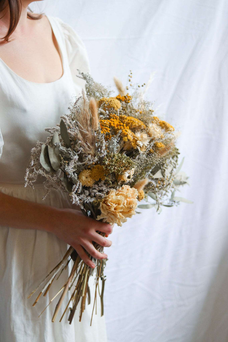 Dried Yarrow Flower Bouquet, Eucalyptus and Lavender Dried Bridal bouquet / Dry Flower Wedding, Rustic Boho Brides, Bridesmaid bouquet