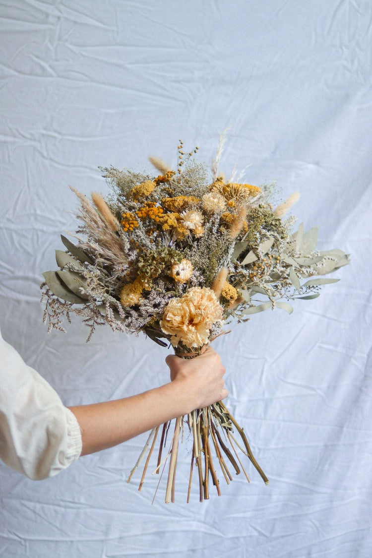 Dried Yarrow Flower Bouquet, Eucalyptus and Lavender Dried Bridal bouquet / Dry Flower Wedding, Rustic Boho Brides, Bridesmaid bouquet