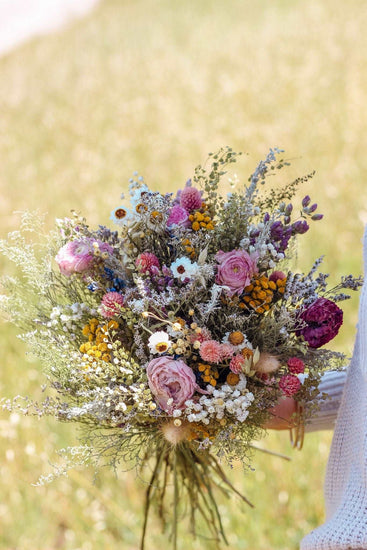 Ranunculus Dried Flower Hair Comb, Bridal Bouquet: Dry Flower Wedding, Rustic Boho Brides, Bridesmaid bouquet, Wildflowers Dried bouquet