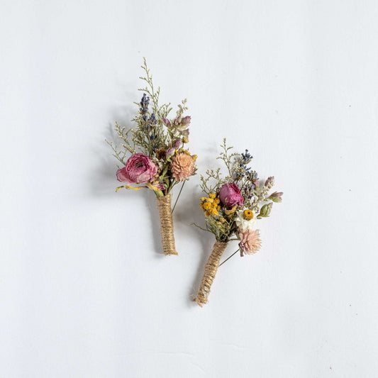 Ranunculus Dried Bridal boutonniere / Dry Flower Wedding, Rustic Boho Brides, Bridesmaid bouquet, Wildflowers Dried bouquet