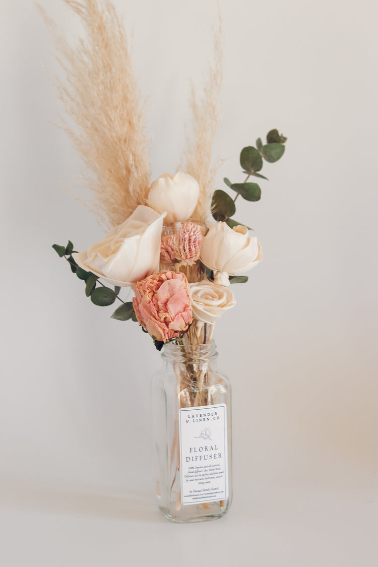 Farmhouse Floral Reed Diffuser | Peony