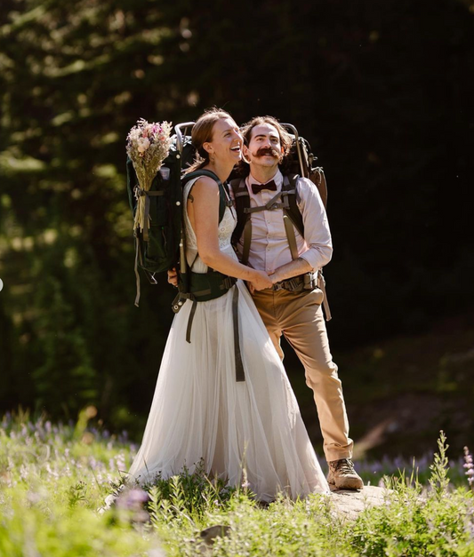 Elopement Flowers on a Budget: Affordable Bouquets
