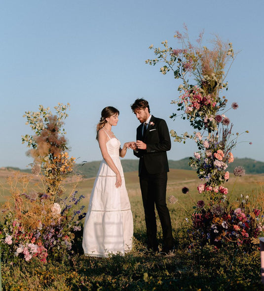 Shop bridal bouquets, wedding flowers and wedding packages
